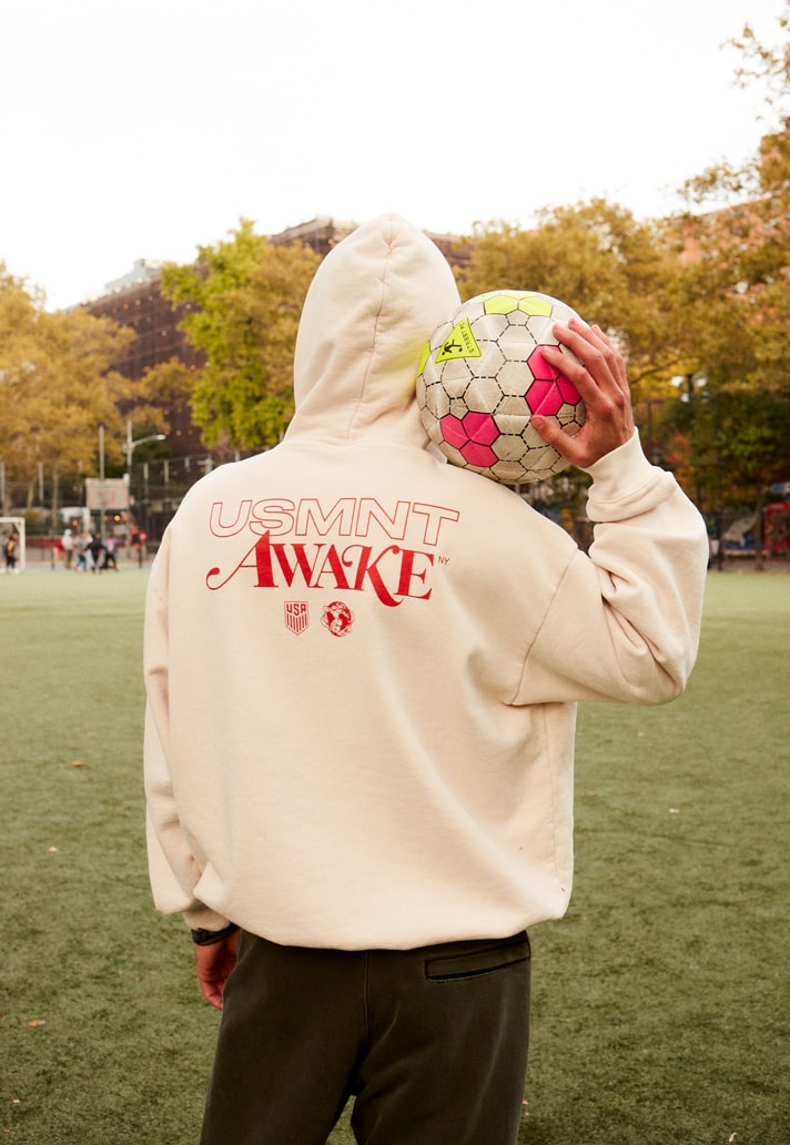 7 Expert Tips to Choose the Ultimate USMNT Sweatshirts for Every Soccer Fan