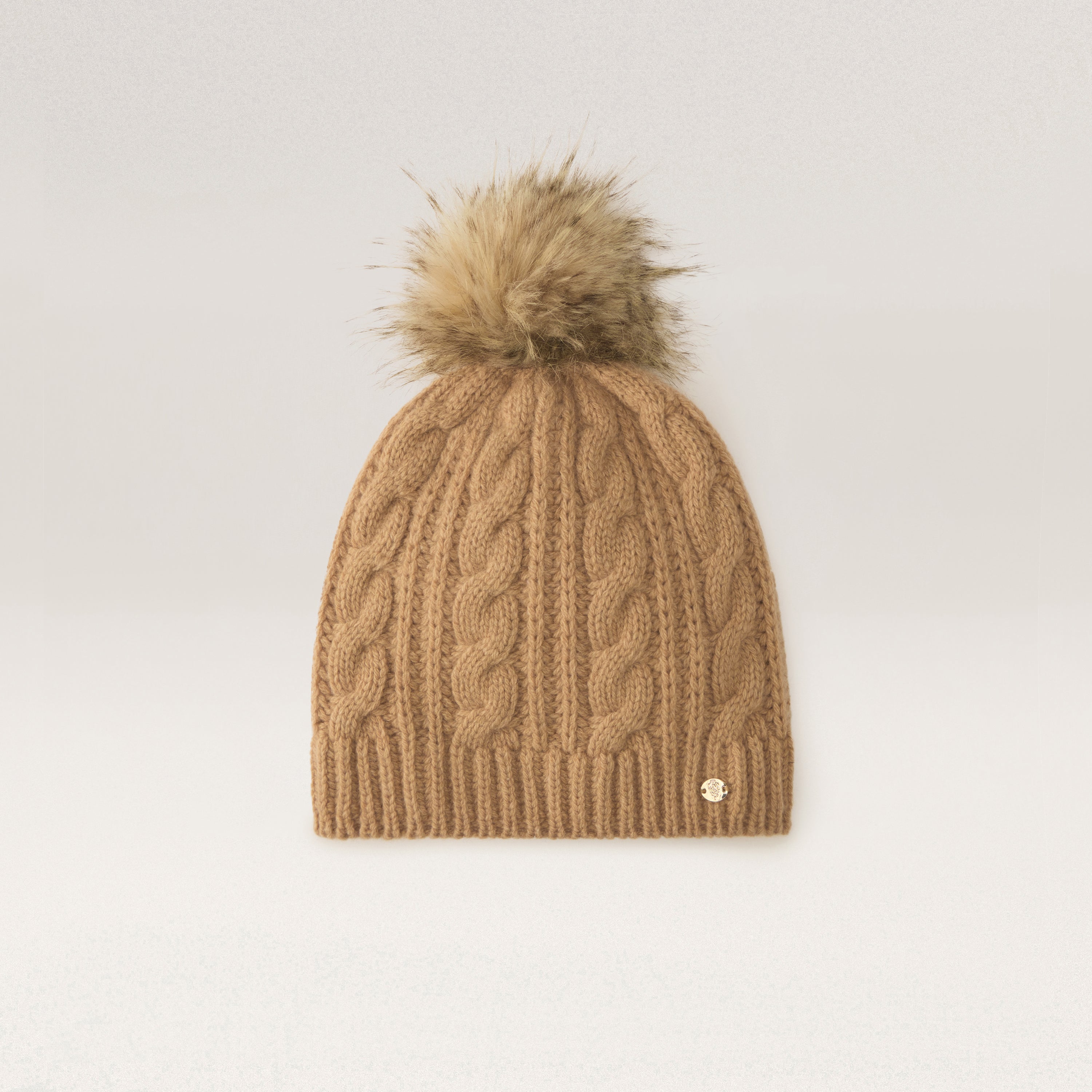 7 Shocking Reasons Why a Men's Pom Beanie Is Your Ultimate Winter Wardrobe Solution