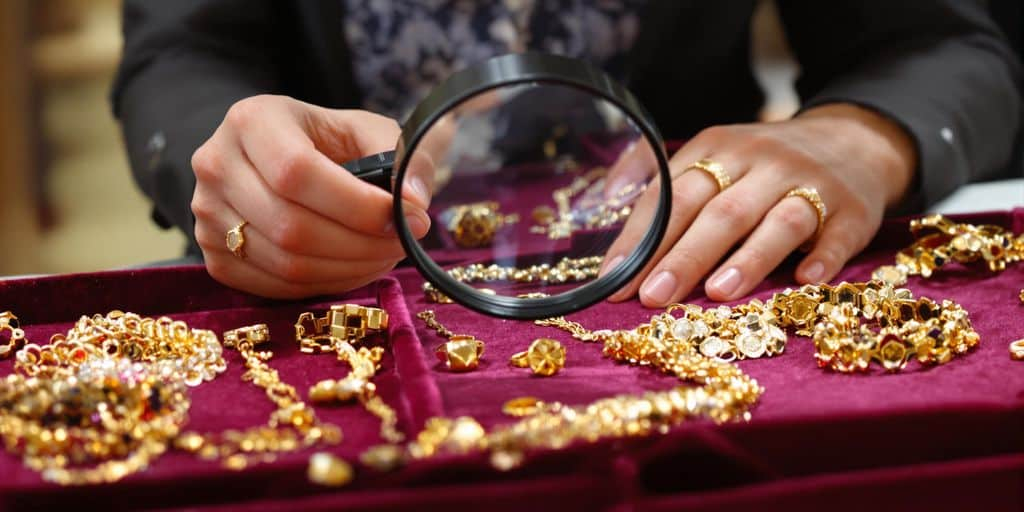 7 Expert Secrets to Identifying and Valuing 15 ct Gold Jewelry: The Ultimate Guide for Collectors